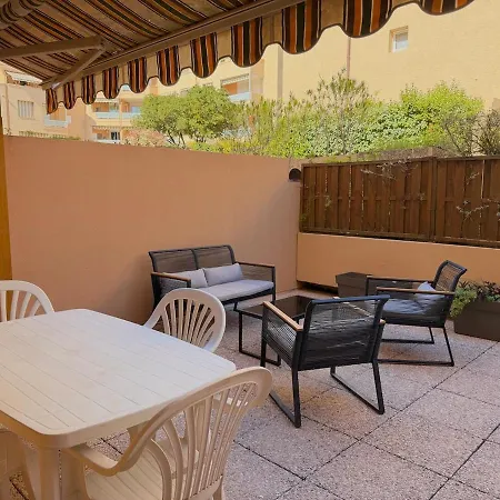 Apartment, Center Of Sainte-maxime, Within Walking Distance